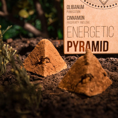 Energetic Pyramids - Frankincense & Cinnamon  | Spiritual Cleansing & Warmth